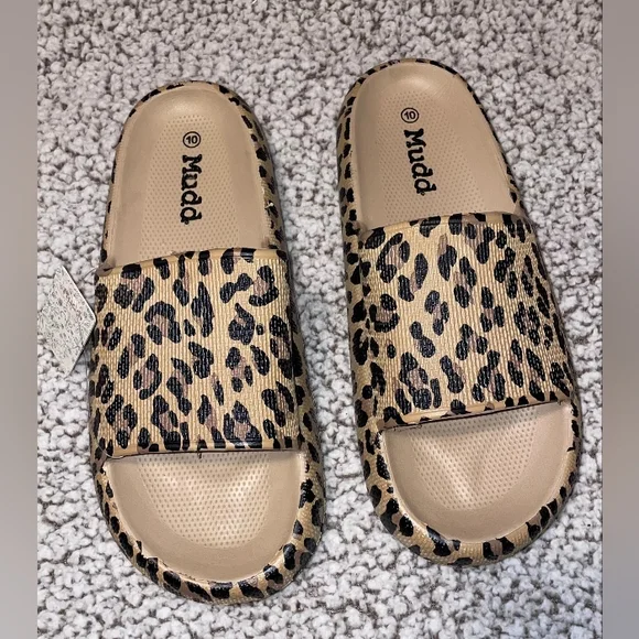NWT MUDD YELLOW LEOPARD CLOUD SLIDES SLIPPERS SIZE 10 - Picture 5 of 5